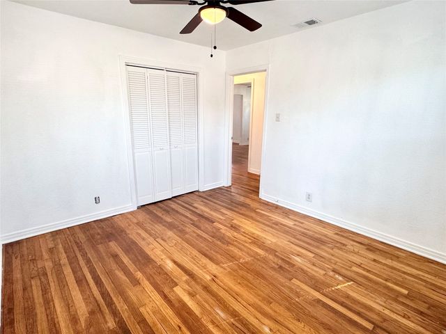 4236 Voncille Street, Haltom City, TX 76117