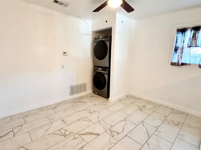 4236 Voncille Street, Haltom City, TX 76117