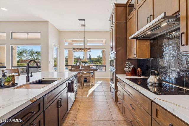 1403 W LEISURE Court, Phoenix, AZ 85086