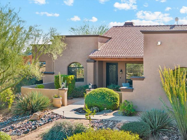 1403 W LEISURE Court, Phoenix, AZ 85086