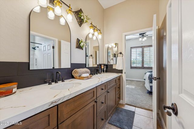 1403 W LEISURE Court, Phoenix, AZ 85086