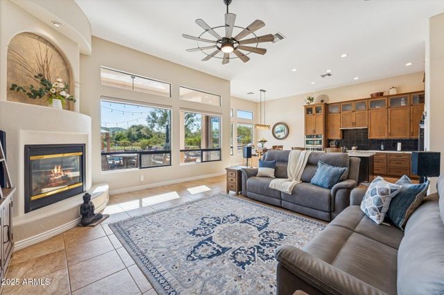 1403 W LEISURE Court, Phoenix, AZ 85086