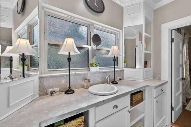 2152 34th St, Sacramento, CA 95817