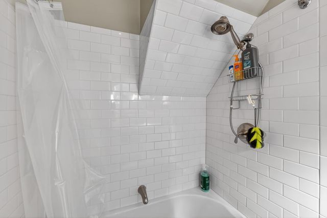 2152 34th St, Sacramento, CA 95817