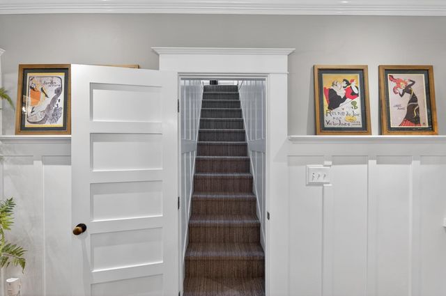 2152 34th St, Sacramento, CA 95817