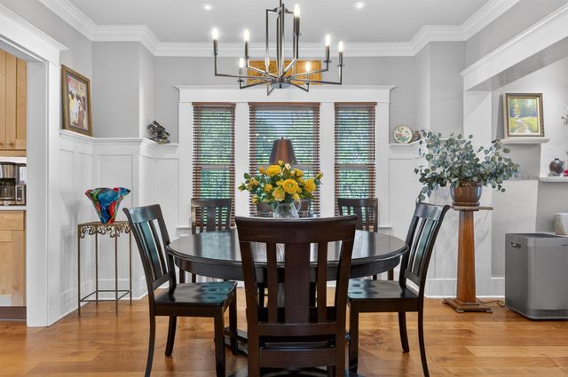 2152 34th St, Sacramento, CA 95817