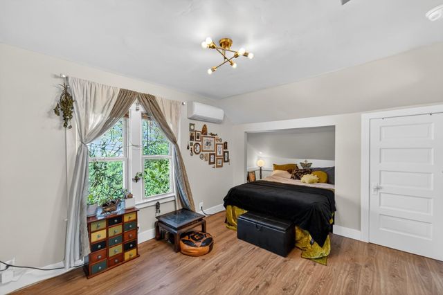 2152 34th St, Sacramento, CA 95817