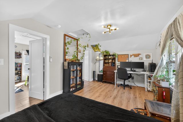 2152 34th St, Sacramento, CA 95817