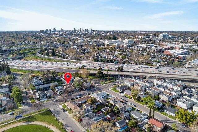 2152 34th St, Sacramento, CA 95817