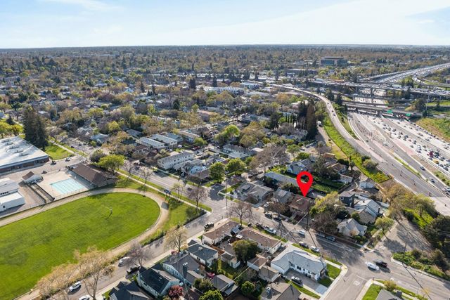 2152 34th St, Sacramento, CA 95817