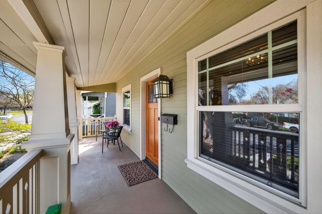 2152 34th St, Sacramento, CA 95817