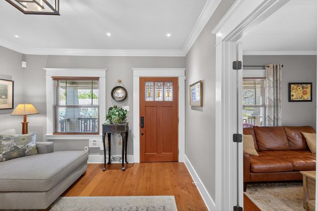 2152 34th St, Sacramento, CA 95817