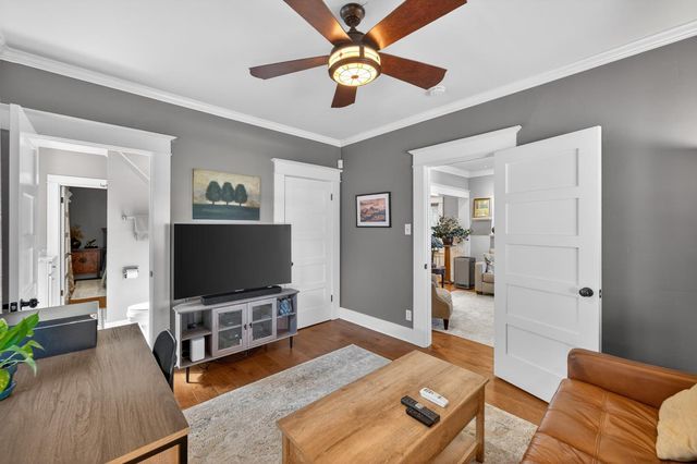 2152 34th St, Sacramento, CA 95817