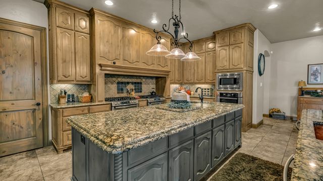 113 Laser Lane, Weatherford, TX 76087