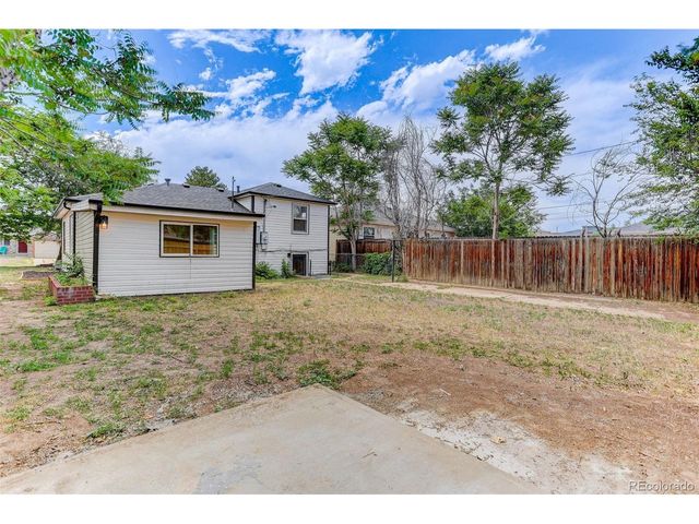 2348 Nome St, Aurora, CO 80010