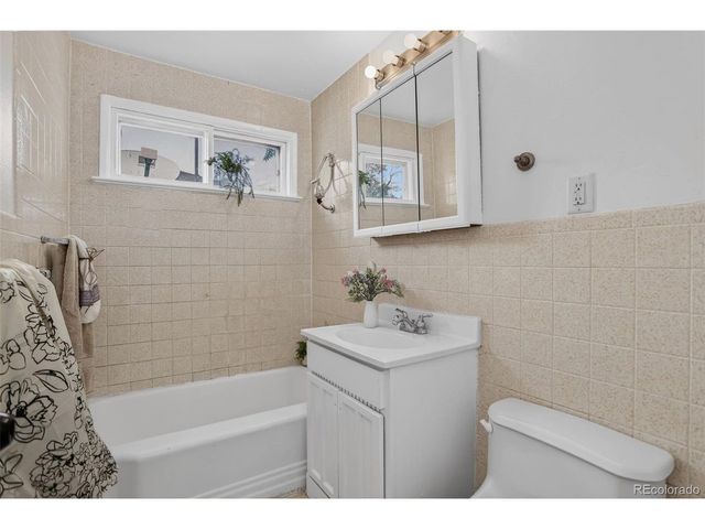 2348 Nome St, Aurora, CO 80010