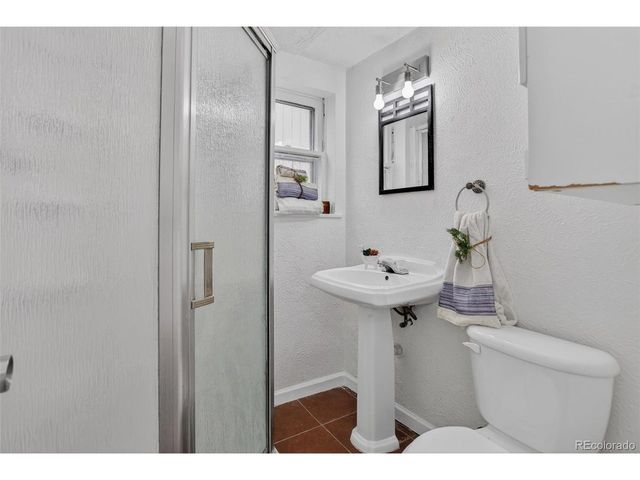 2348 Nome St, Aurora, CO 80010
