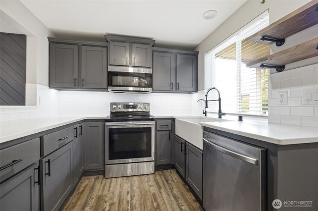 1416 Creekwood Court SE, Olympia, WA 98501