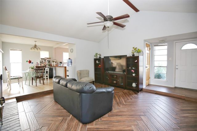 204 Deerfield Park DR, Cedar Park, TX 78613