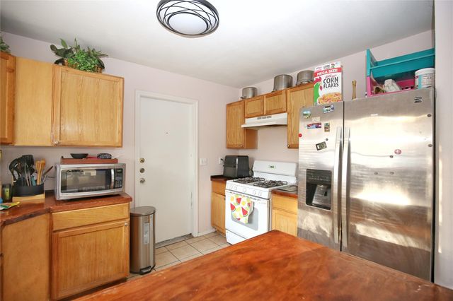 204 Deerfield Park DR, Cedar Park, TX 78613