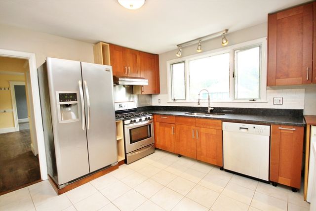 4 Belmont 2, Newton, MA 02458