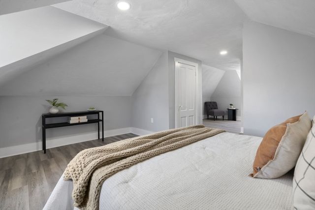 15 Ball St, New Bedford, MA 02745