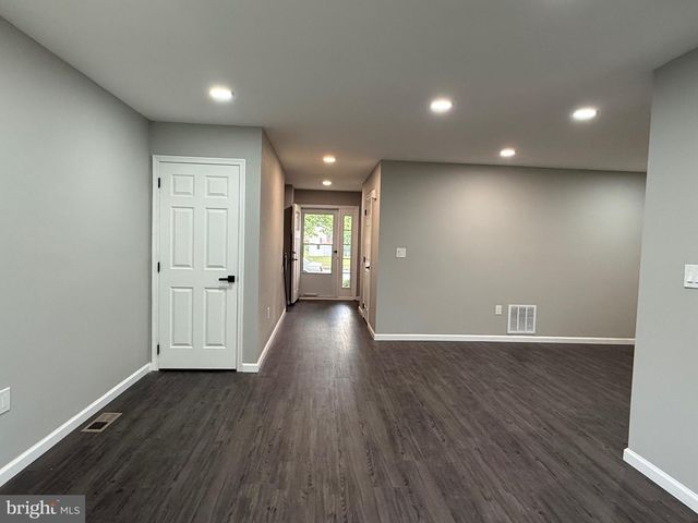 47 TATTERSALL DRIVE, Burlington, NJ 08016