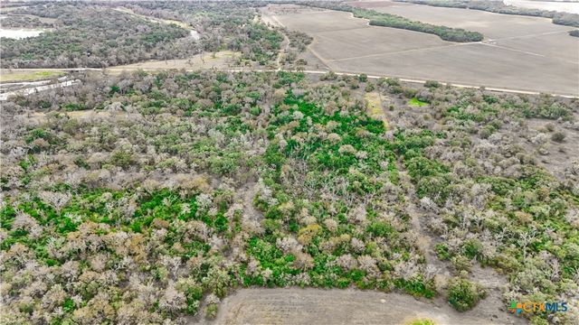 13822 County Road 394, El Campo, TX 77437