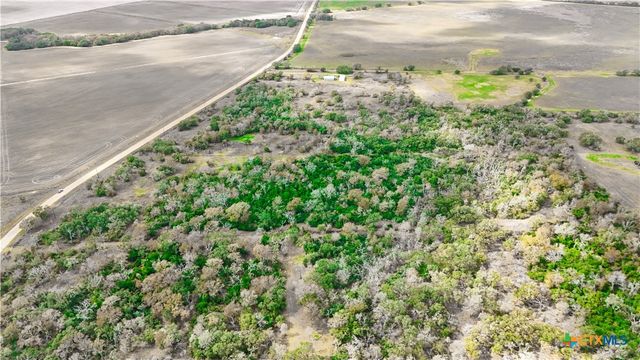 13822 County Road 394, El Campo, TX 77437