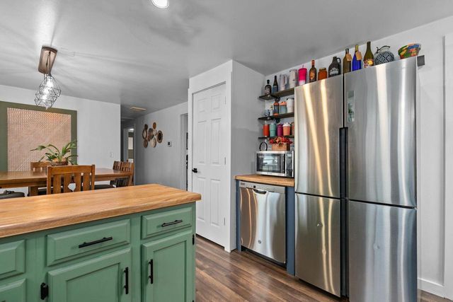 602 NORTH STREET, Waupaca, WI 54981