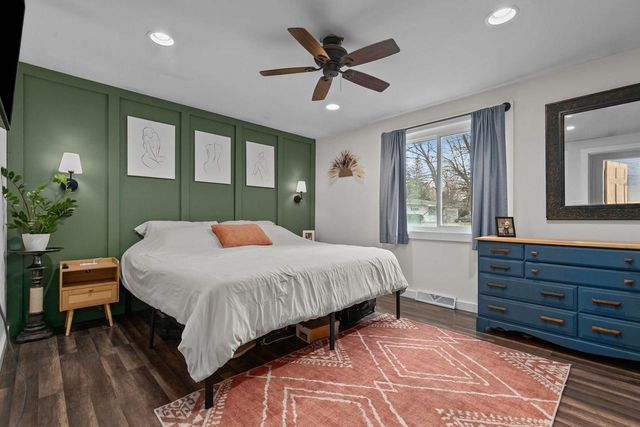 602 NORTH STREET, Waupaca, WI 54981