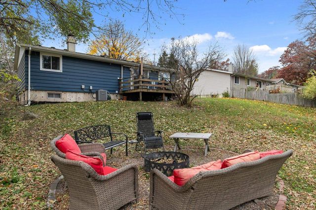 602 NORTH STREET, Waupaca, WI 54981