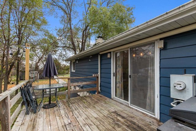 602 NORTH STREET, Waupaca, WI 54981