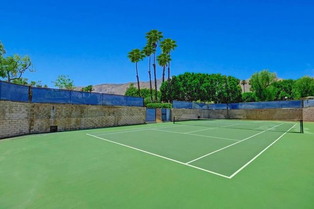 680 N Ashurst Court 100, Palm Springs, CA 92262