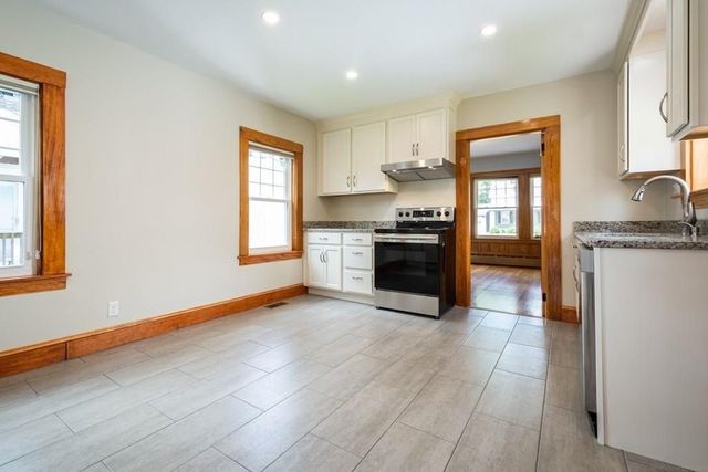 41 Dean Ave, Franklin, MA 02038