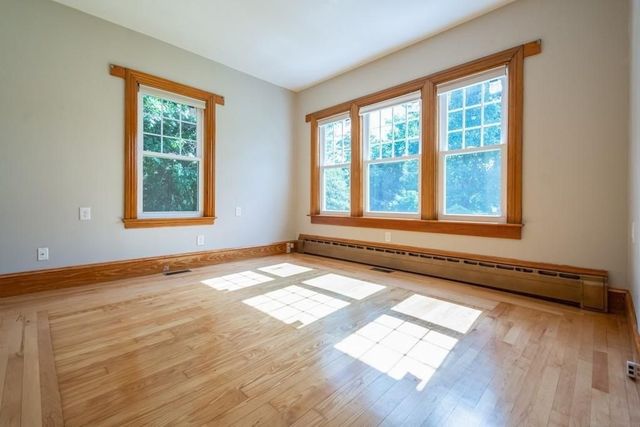 41 Dean Ave, Franklin, MA 02038