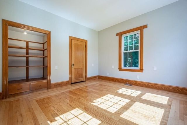 41 Dean Ave, Franklin, MA 02038