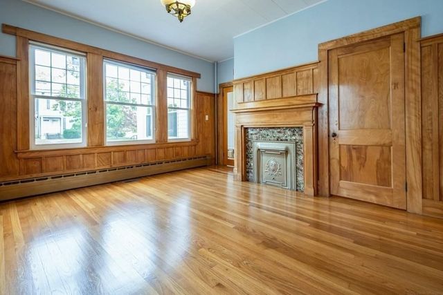 41 Dean Ave, Franklin, MA 02038