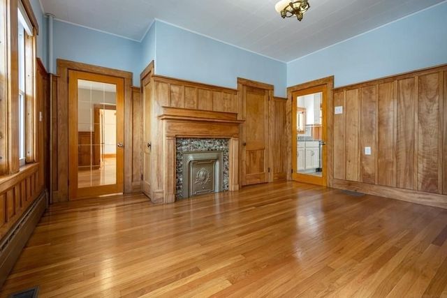 41 Dean Ave, Franklin, MA 02038