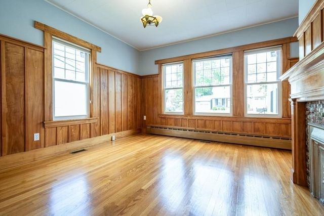 41 Dean Ave, Franklin, MA 02038