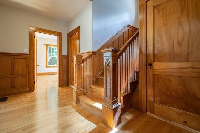41 Dean Ave, Franklin, MA 02038