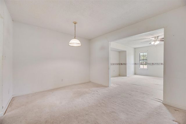 918 Prairie Avenue, Cleburne, TX 76033