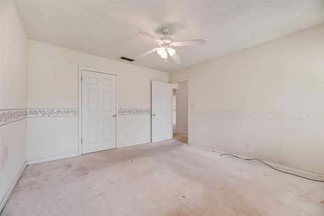 918 Prairie Avenue, Cleburne, TX 76033