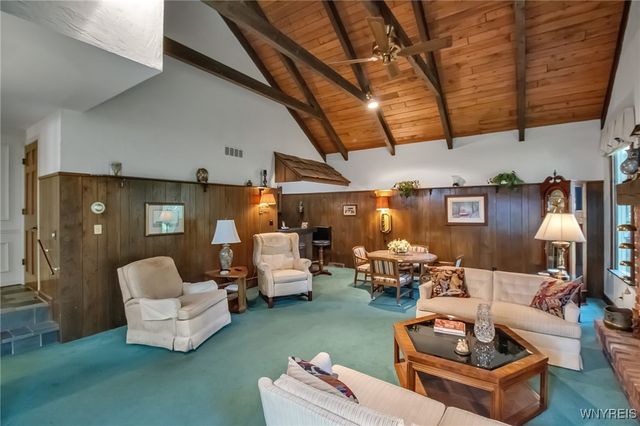 31 Shadow Wood Drive, Amherst, NY 14051