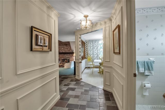 31 Shadow Wood Drive, Amherst, NY 14051