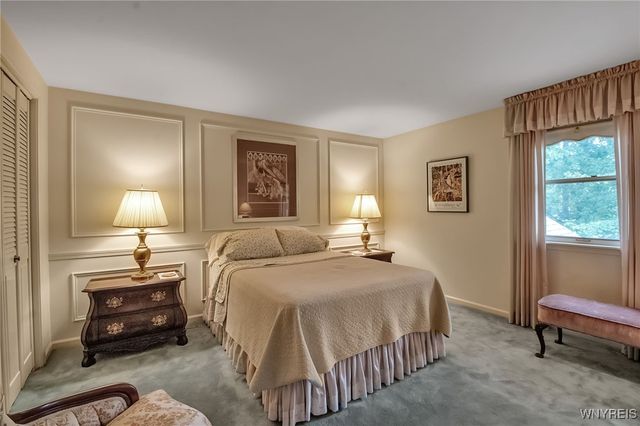 31 Shadow Wood Drive, Amherst, NY 14051