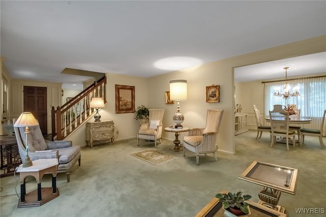 31 Shadow Wood Drive, Amherst, NY 14051