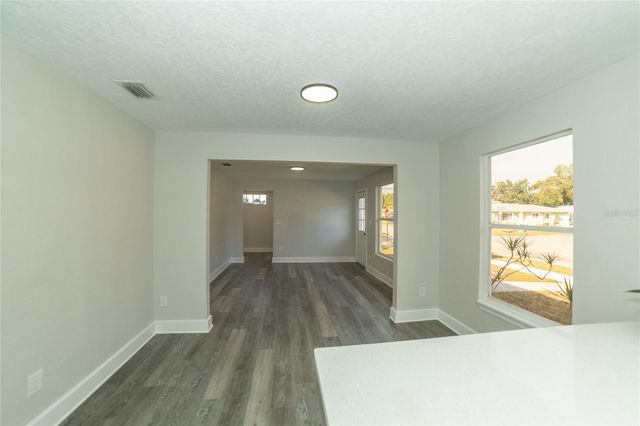 1715 17TH AVENUE W, Bradenton, FL 34205