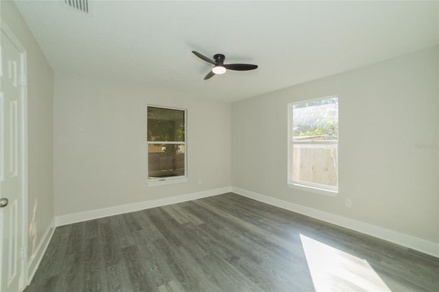 1715 17TH AVENUE W, Bradenton, FL 34205