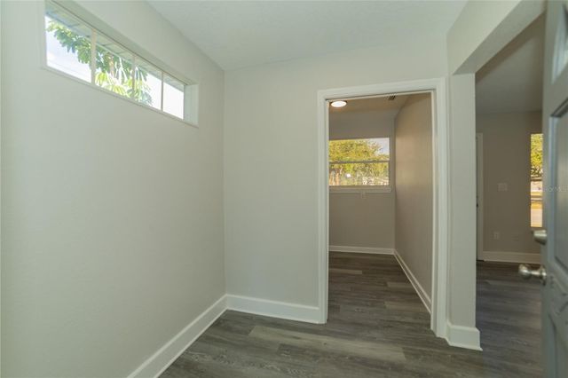 1715 17TH AVENUE W, Bradenton, FL 34205